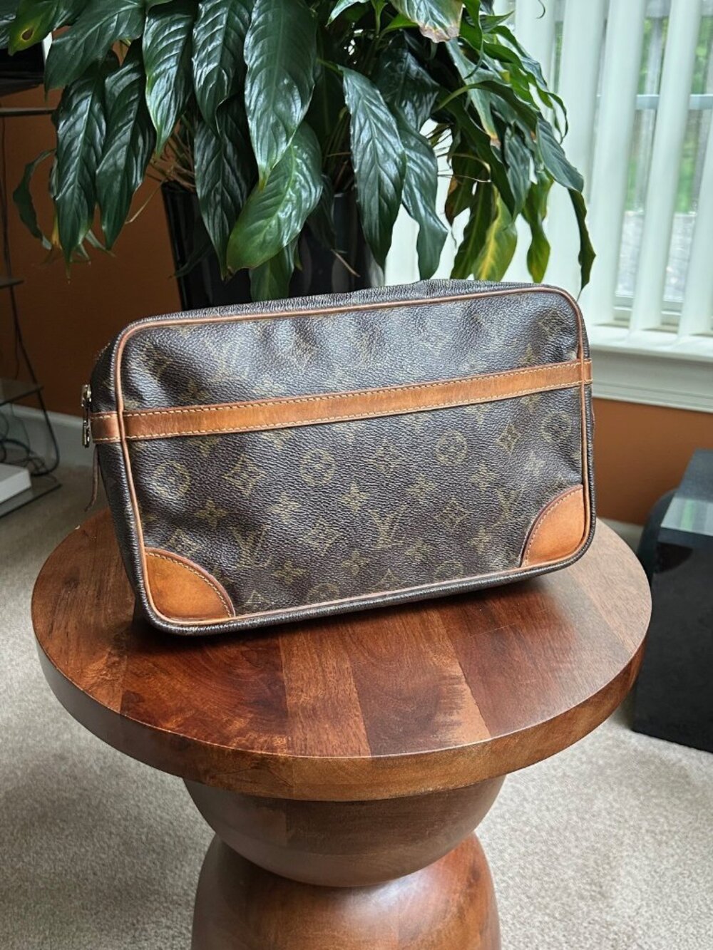 LOUIS VUITTON Monogram Pouch Clutch GM